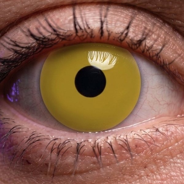 Lentilla de fantasía Yellow puesta en el ojo (simulación) · LUPER